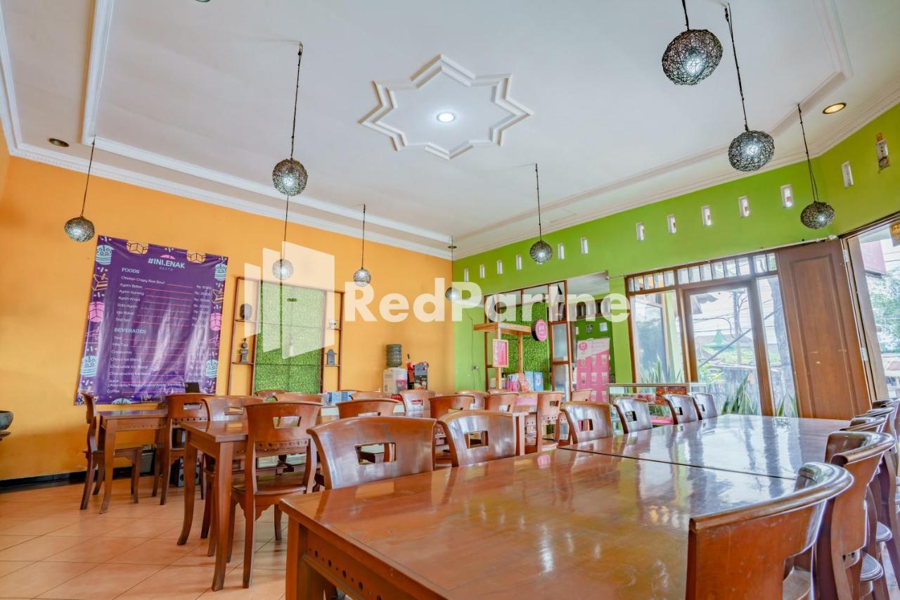 Nafisa Homestay Syariah Near Jatim Park 3 Batu Mitra Reddoorz Маланг Экстерьер фото