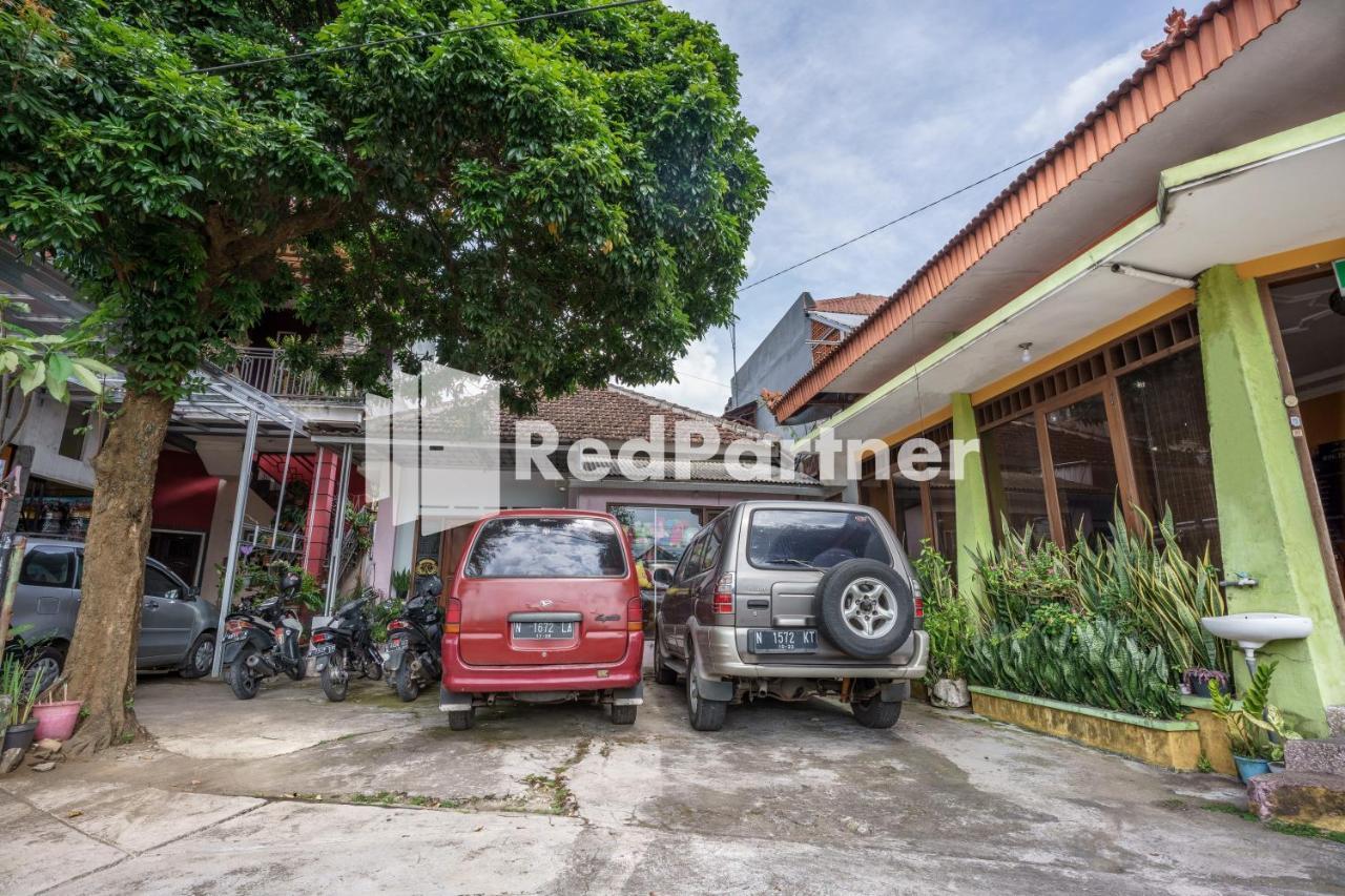 Nafisa Homestay Syariah Near Jatim Park 3 Batu Mitra Reddoorz Маланг Экстерьер фото