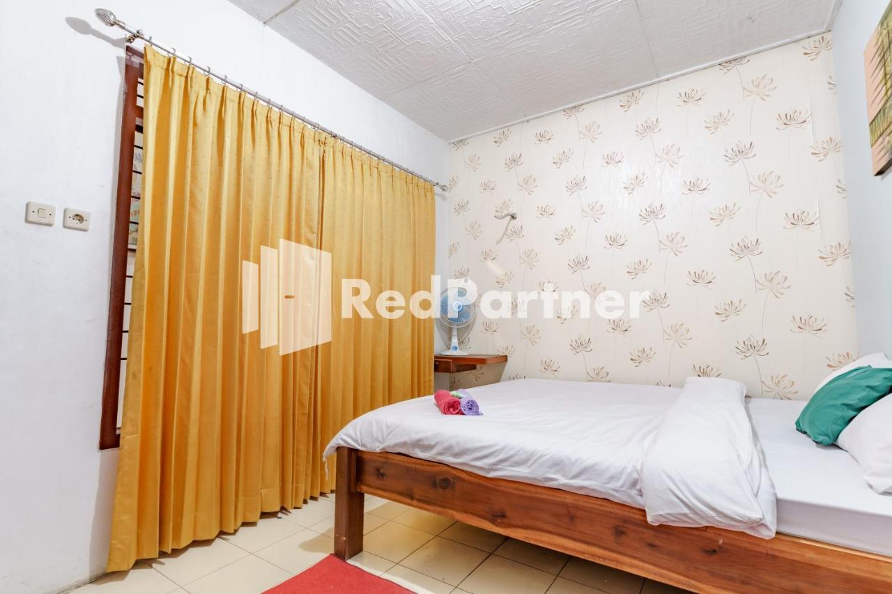 Nafisa Homestay Syariah Near Jatim Park 3 Batu Mitra Reddoorz Маланг Экстерьер фото